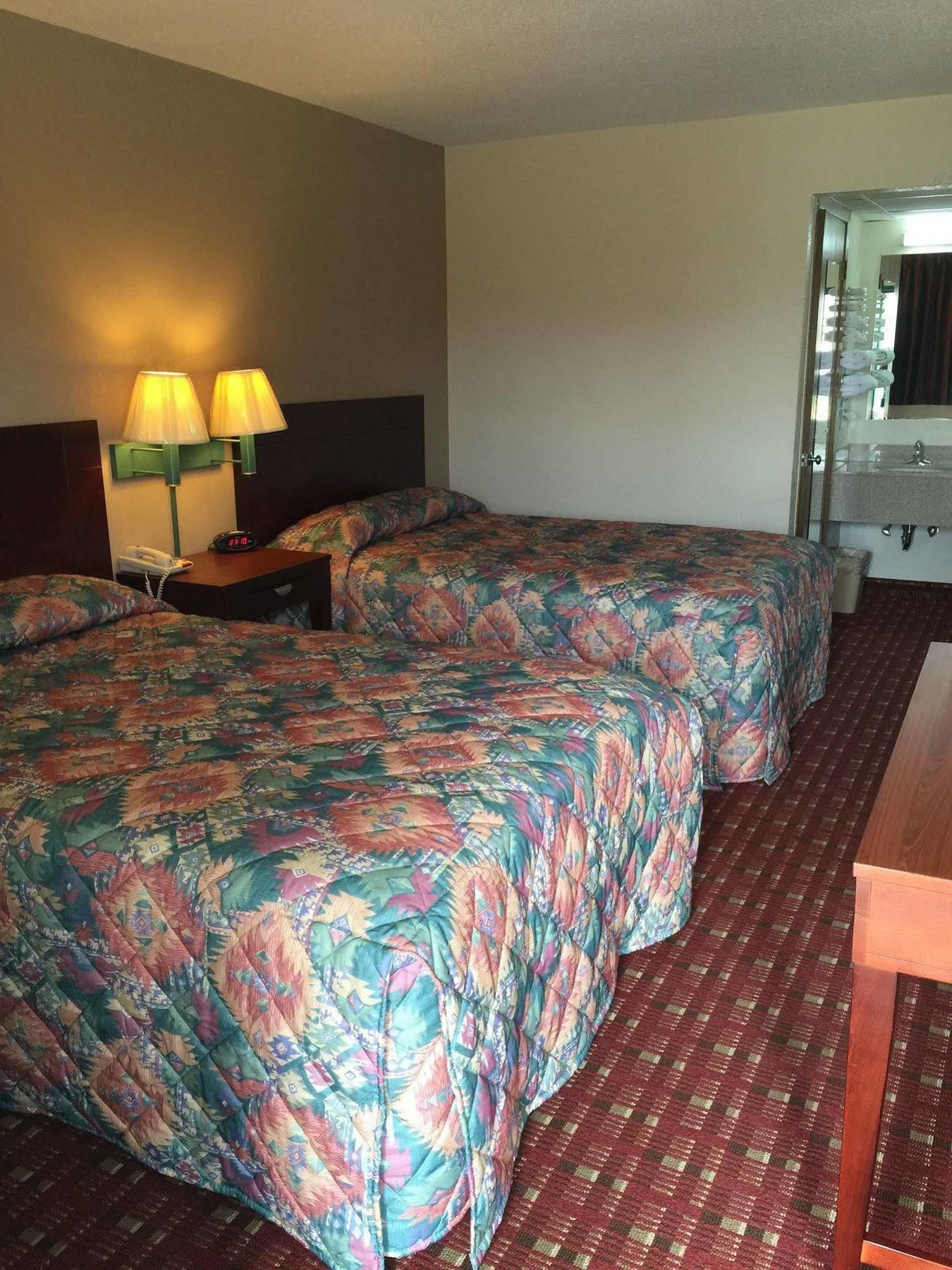 Executive Inn And Suites Dyersburg Экстерьер фото