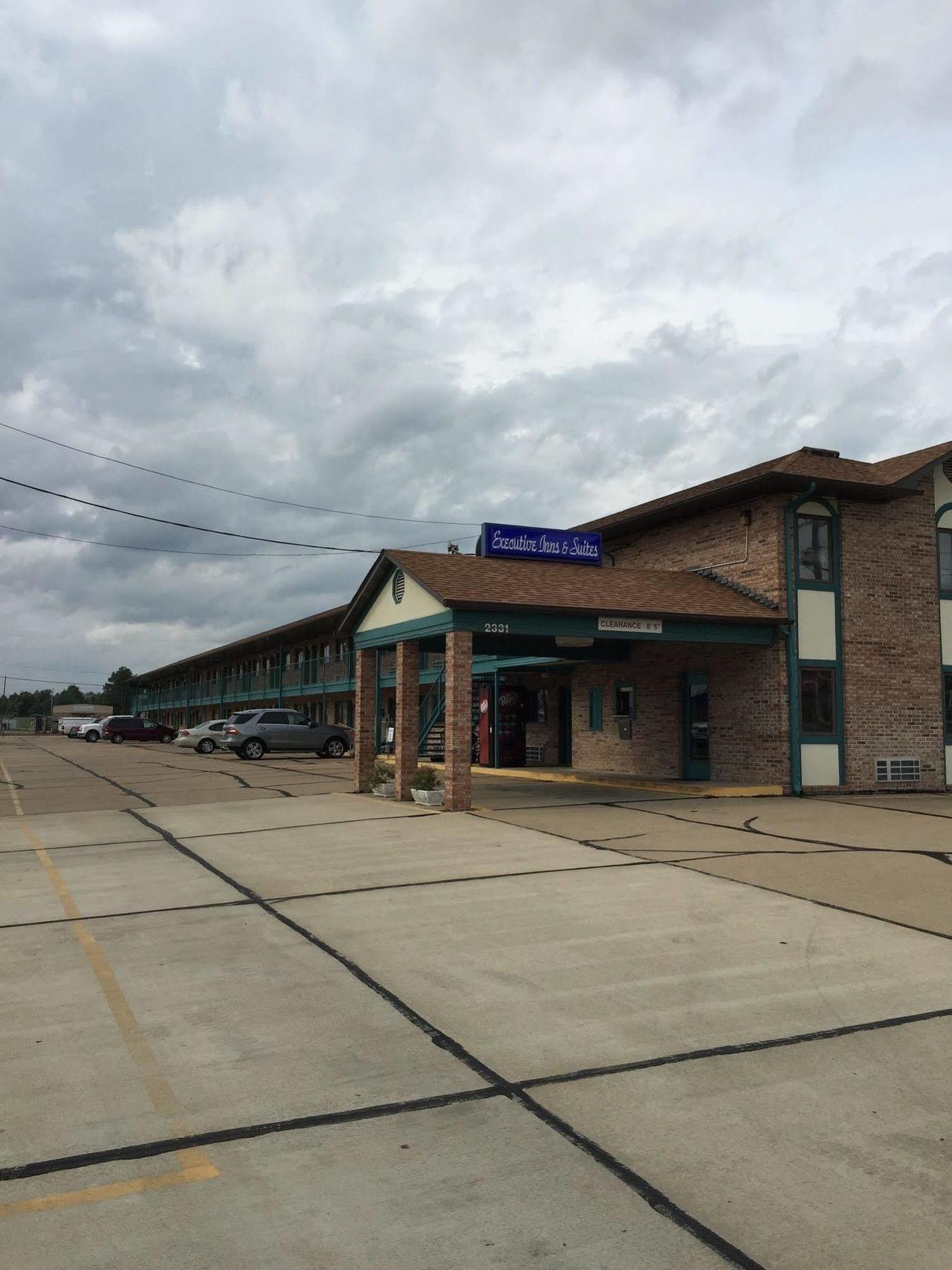 Executive Inn And Suites Dyersburg Экстерьер фото